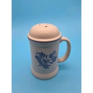 Pfaltzgraff Yorktowne Shaker Stovetop Salt / Pepper 3 Holes 4.5" tall